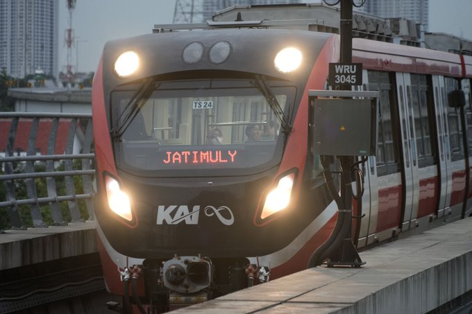 KAI Siap Evaluasi Besar Sistem Operasional LRT Jabodebek KAI Siap Evaluasi Besar Sistem Operasional LRT Jabodebek